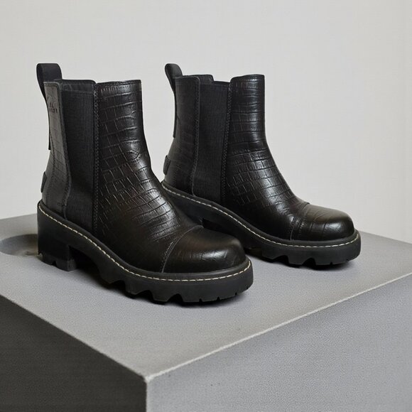 Sorel Joan Now Chelsea Boots in Black Tawny Buff Croc (Size 7) - Picture 2 of 16